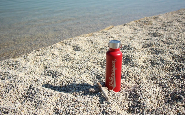 VW Collection Gourde Thermique En Acier Inoxydable 375 Ml Rouge 4 VW Collection Gourde Thermique En Acier Inoxydable 375 Ml Rouge – Image 2