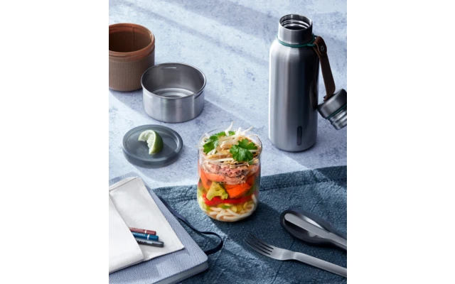 Black+Blum Black And Blum Gourdes Isolantes Rétro En Acier Inoxydable 750 Ml Orange 9 Black+Blum Black And Blum Gourdes Isolantes Rétro En Acier Inoxydable 750 Ml Orange – Image 7